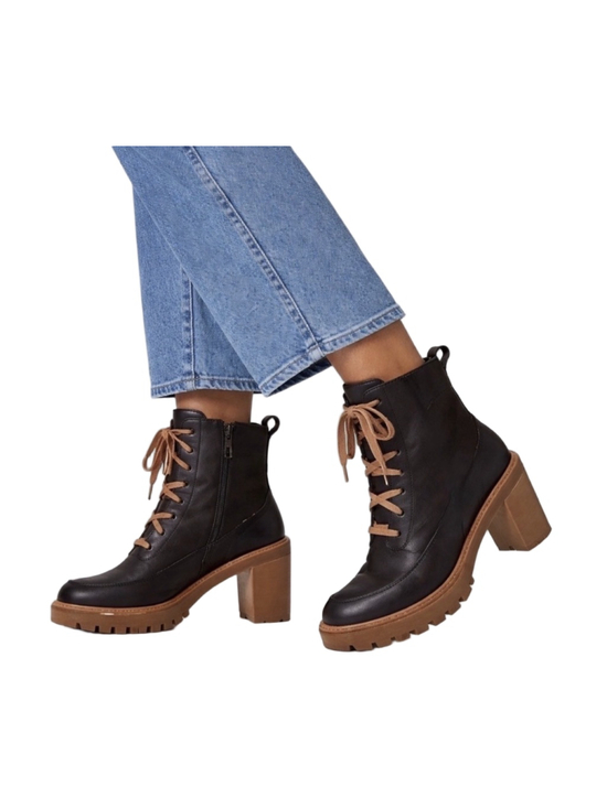 Universal Thread Shoes - Women’s Universal Thread Black Lace Up Utility Lug Sole Combat Boots